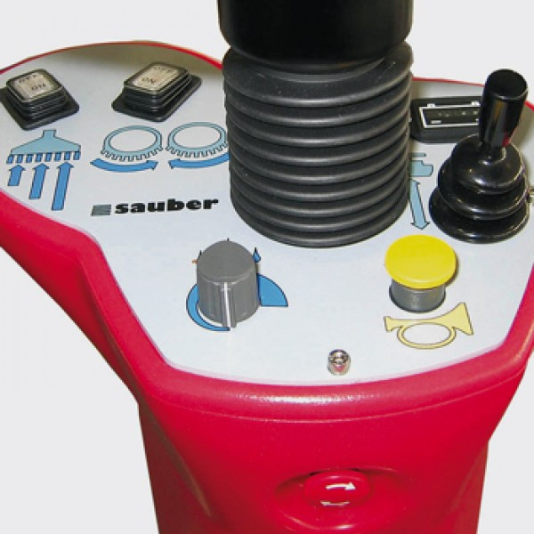 Аккумуляторная поломоечная машина Cleanfix RA Sauber 800